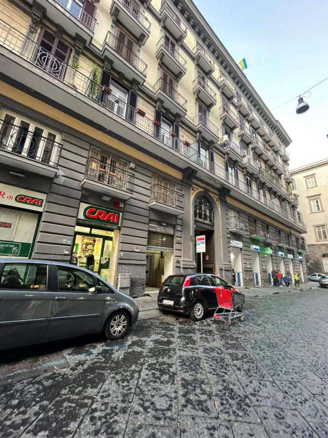 La Casa Sulla Nuvola Duomo Centro Storico Di Napoli Apartment Luaran gambar