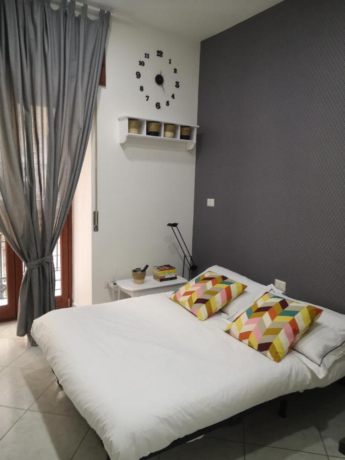 La Casa Sulla Nuvola Duomo Centro Storico Di Napoli Apartment Luaran gambar